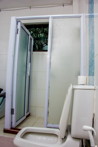 Bathroom 3, Karen Inn and Suites, Langata