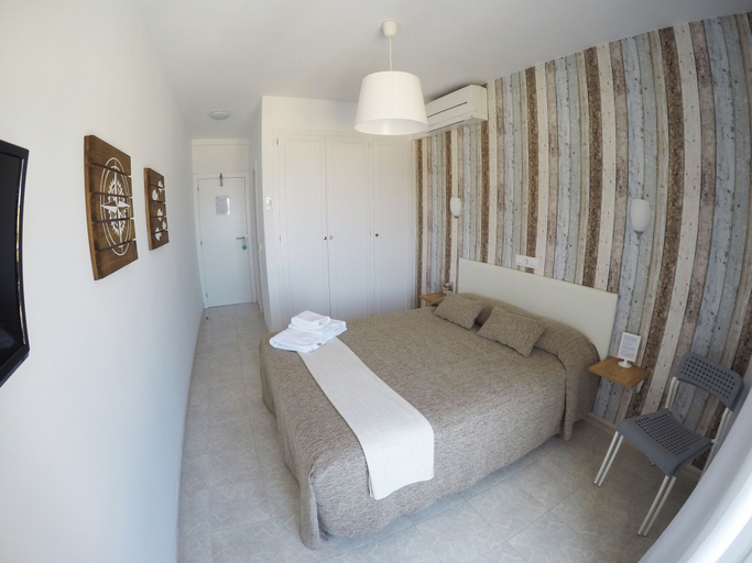 Bedroom 3, Hostal del Mar, Girona