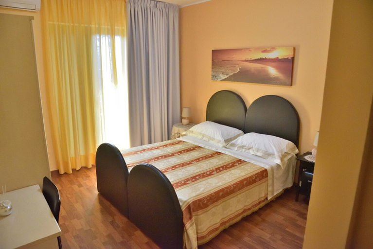 Bedroom 4, B&B Ospiti a Corte, Salerno