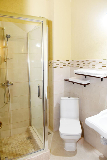 Bathroom 4, Hotel Gema, Brasov