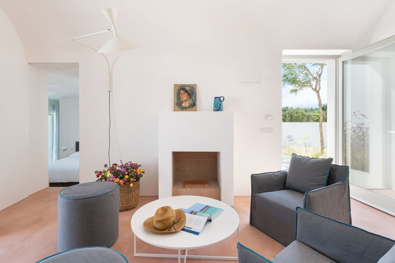 Others 3, Masseria Pensato SUITE CARRUBO, Brindisi