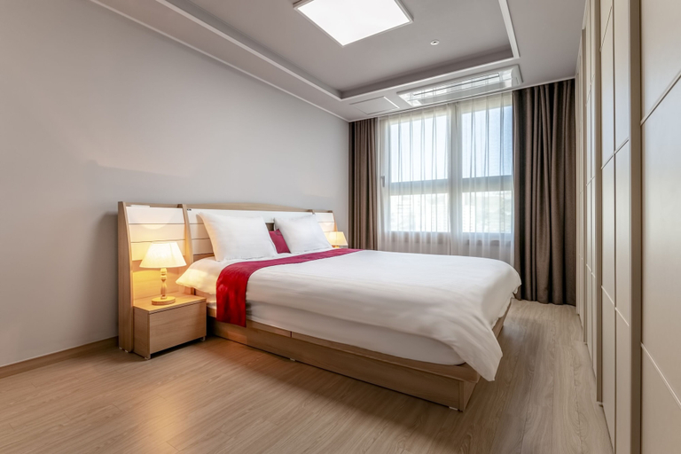 Bedroom 3, Residence Hotel Eden Stay, Geoje