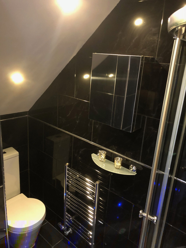 Bathroom 3, Bournemouth Holiday Let With Hot Tub & Sauna, Bournemouth