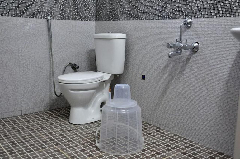 Bathroom 4, Crescent Residency, Wayanad