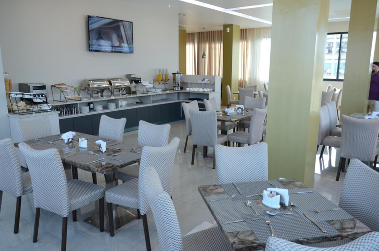 Food & Drinks 5, Blu Sky Hotel, Maputo