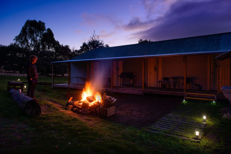 Exterior & Views 1, Rathmore, Central Highlands