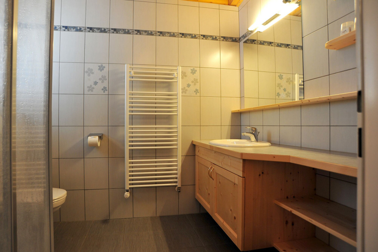 Bathroom, Hotel Nagglerhof, Hermagor