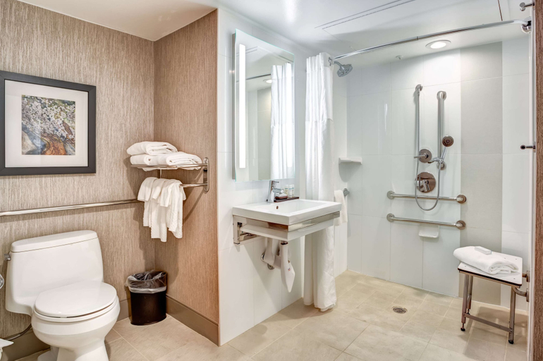Bathroom 4, Embassy Suites by Hilton Orlando International Dr Conv Ctr, Orange