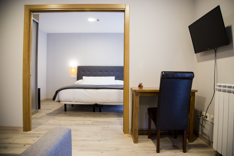 Bedroom 3, El Capricho de Arguis, Huesca