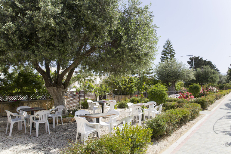 Food & Drinks 4, Eliofos Elegant Maisonettes