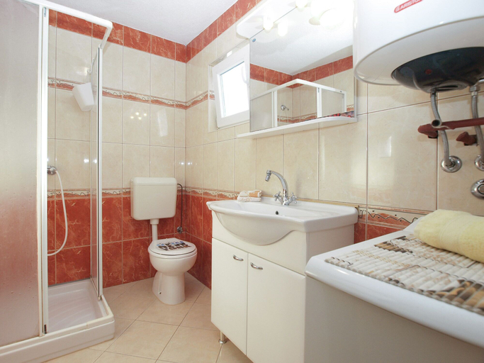 Bathroom 3, Apartments Jacqueline 1227, Premantura