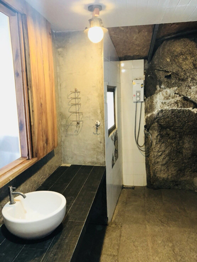 Bathroom 5, Suncliff Resort, Ko Phangan