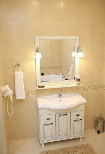Bathroom 3, Garmonia Hotel, Lukhovitskiy rayon