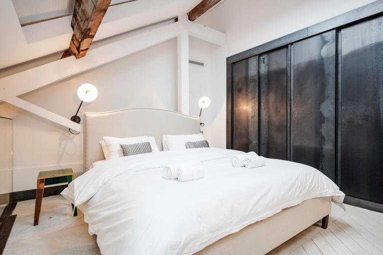 Bedroom 3, Skyline Water Front Penthouse Apartment, London