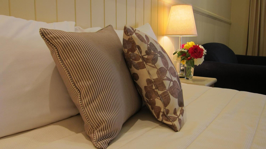 Bedroom 3, Dalby Mid Town Motor Inn, Dalby