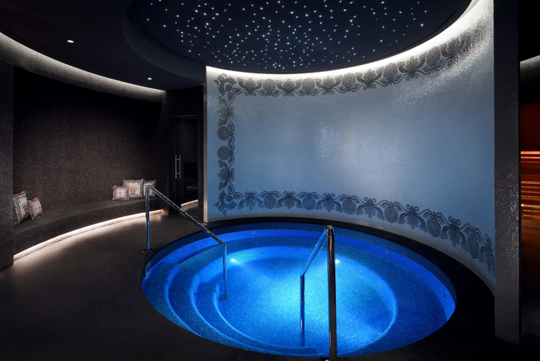 Sport & Beauty 3, Palazzo Versace Dubai, Dubai