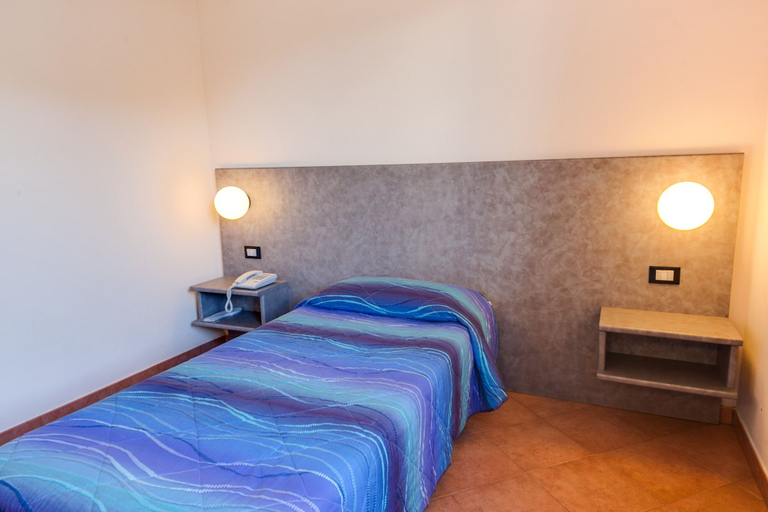 Bedroom 4, Autohotel, Rome