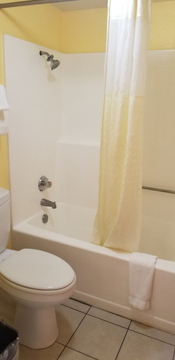 Bathroom 3, Lotus by Hotel Inn, San Bernardino