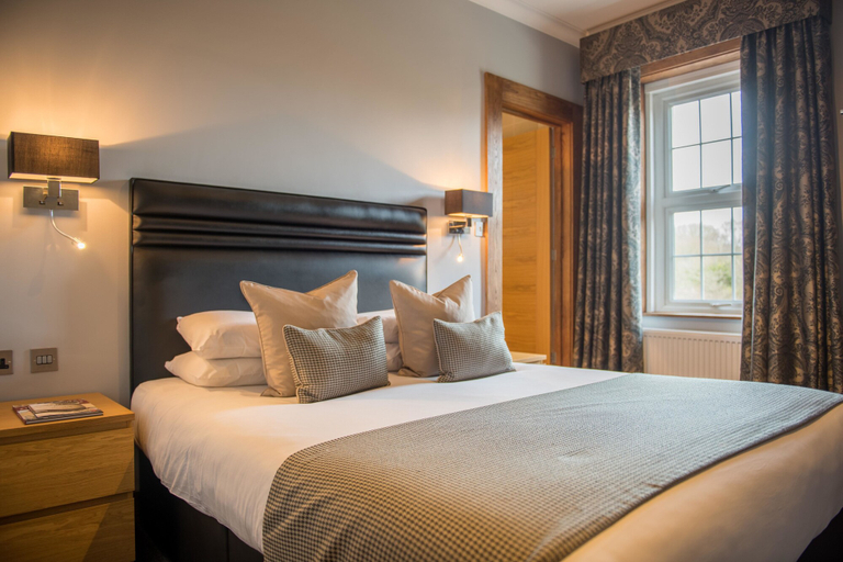 Bedroom 4, Balmer Lawn Hotel, Hampshire