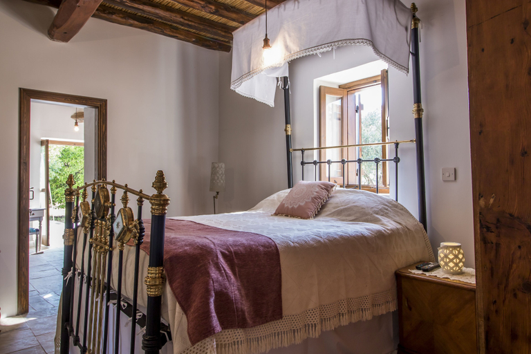 Bedroom 2, Estia Gaia Cottage, Larnaca