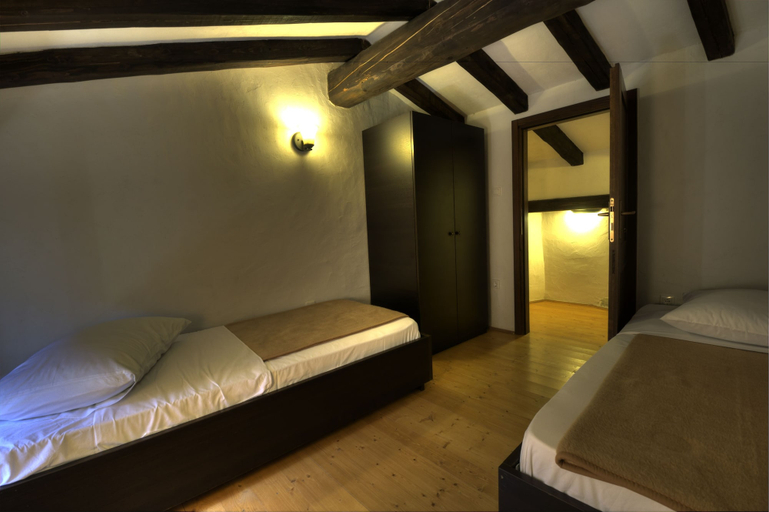 Bedroom 4, Traditional Stone House, Buzet