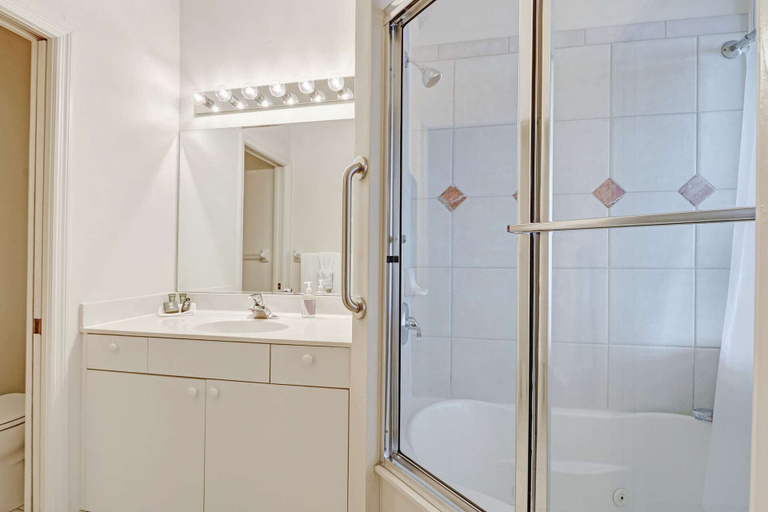 Bathroom 3, Lovers Key Resort PH2, Lee