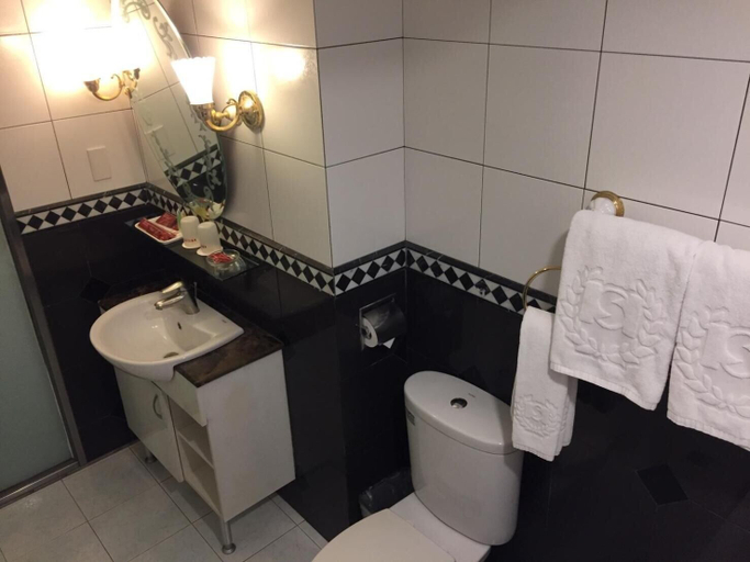 Bathroom 5, Charming City Sungshan Hotel, Taipei City