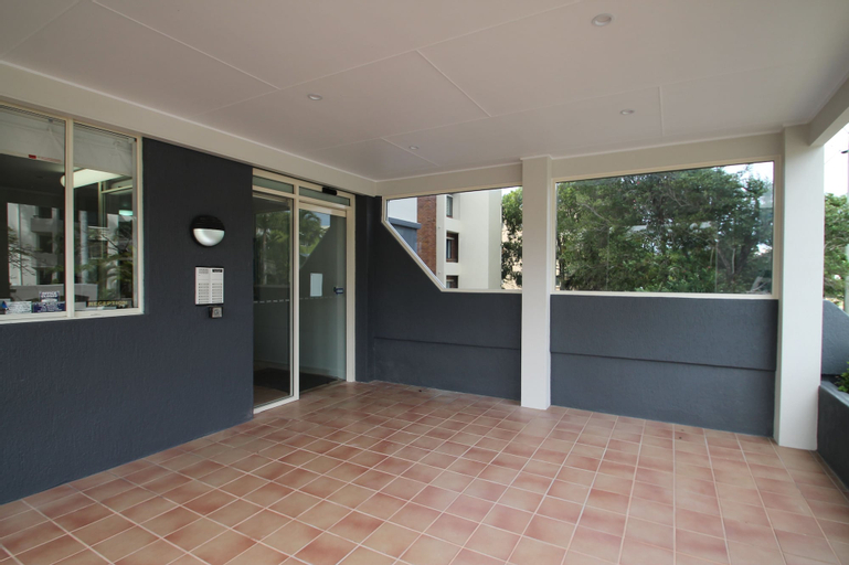 84 The Spit Holiday Apartments, Maroochy - Mooloolaba
