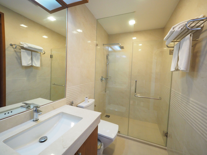 Bathroom, Q Conzept Condominium, Phuket Island