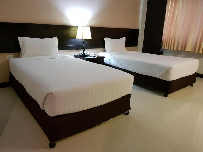 Bedroom 3, Major Grand Hotel, Chum Phae