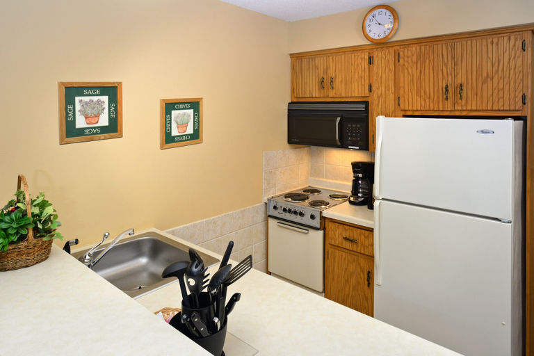 Others 4, The Pointe Hotel and Suites, Oneida