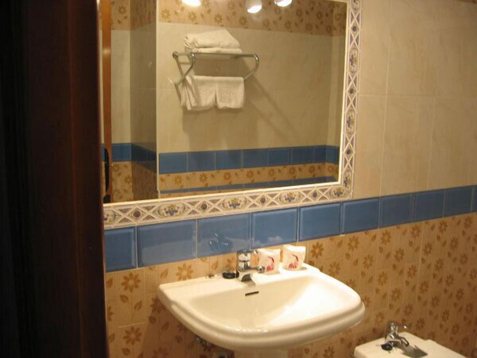 Bathroom 3, Centro de Turismo Rural Lajafriz, Zamora