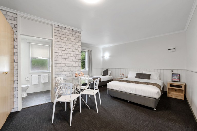 Bedroom 2, Coach House Launceston, Launceston - Pt B