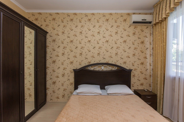 Bedroom 2, Vinograd Hotel, Sochi gorsovet