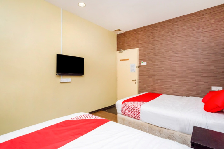 Bedroom 4, D'Pinetrees Hotel, Johor Bahru