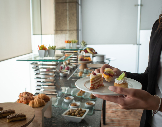 Food & Drinks 6