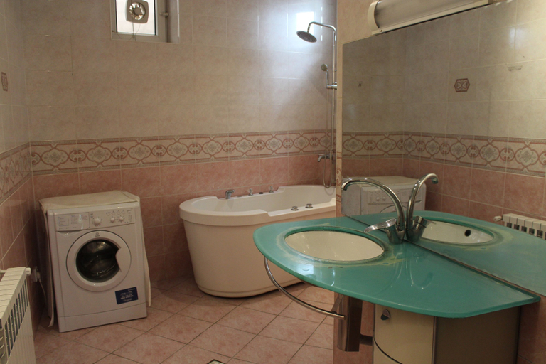 Bathroom 3, Green House Hostel, Rudaki