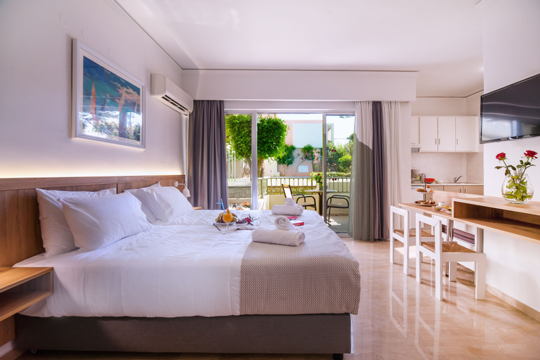 Bedroom 3, Lotus Hotel Apartments, Crete