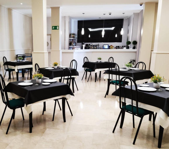 Food & Drinks 5, Hotel Ciudad de Navalcarnero, Madrid