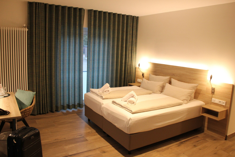 Bedroom 2, Hotel Weinhaus Möhle, Minden-Lübbecke