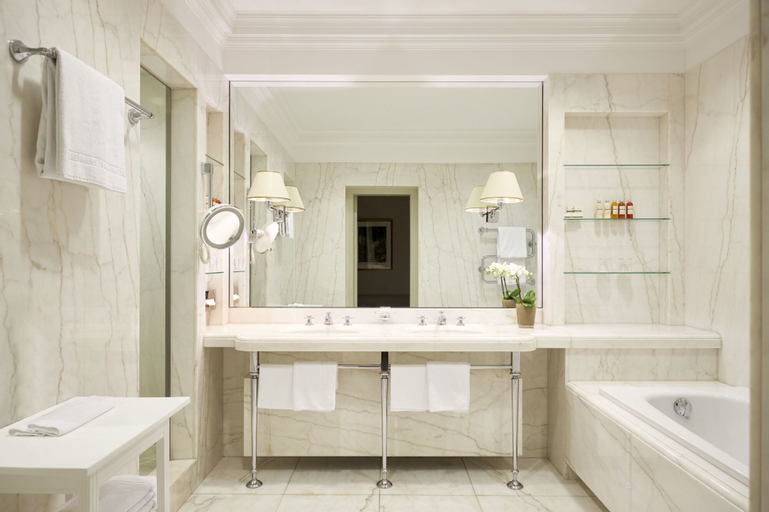 Bedroom 5, Brenners Park - Hotel & Spa, Oetker Hotels, Baden-Baden
