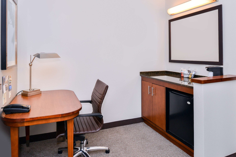 Bedroom 3, Hyatt Place Chesapeake, Chesapeake