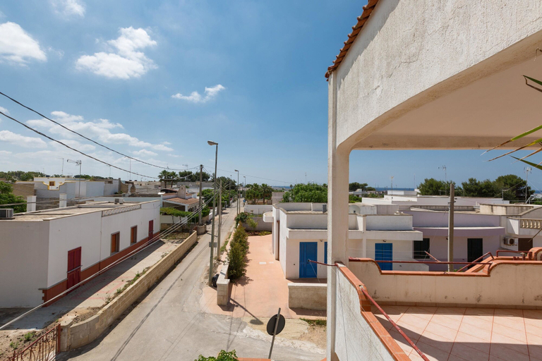 Others 5, Villetta Posto Rosso, Lecce