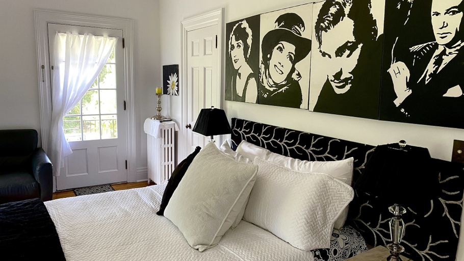 Bedroom 3, Clonmel Castle, Haldimand-Norfolk
