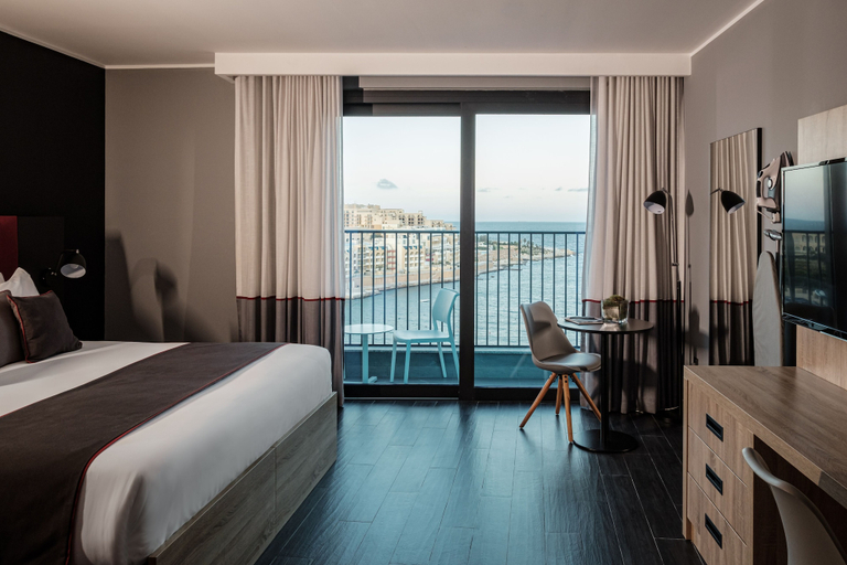 Bedroom 3, be.HOTEL, St Julian's