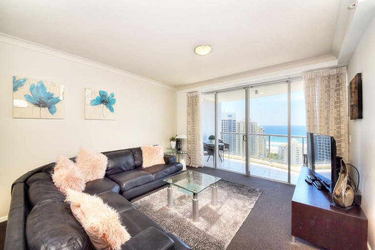 Others 4, Deluxe Chevron Renaissance, Gold Coast