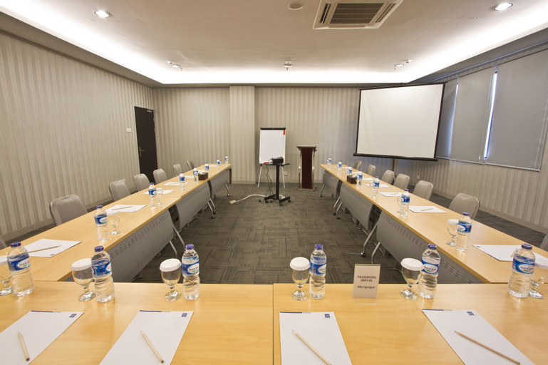 Business Facilities 29