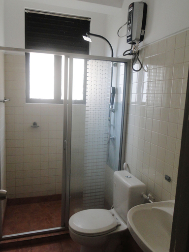 Bathroom 3, BRAMA Servizez - Station Court 2, Thimbirigasyaya