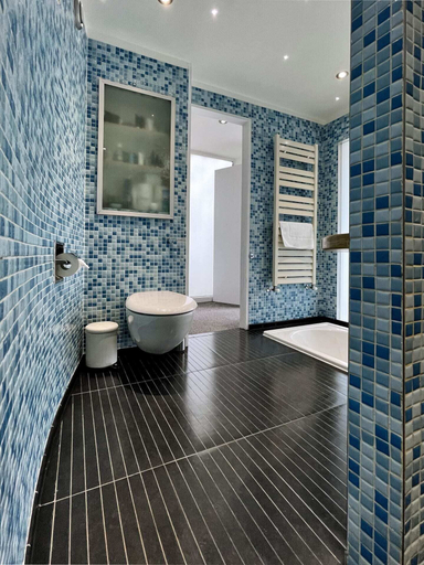 Bathroom 4, Quirky and Modern Clerkenwell Apartment, London