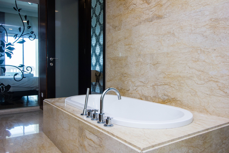 Bathroom 5, Profolio Straits Quay, Pulau Penang